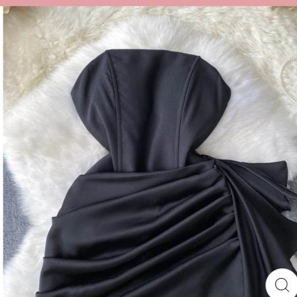 MIAH STRAPLESS PLEATED DRESS - Picture 3 of 5